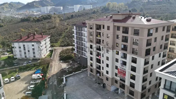 Ersin Çağlar'dan Kiralık Cumhuriyette Site 1+1 Daire 1