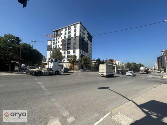 Kurtköy De Dört Yol Üzeri 850 M2 Kiralık Köşe Dükkan 1