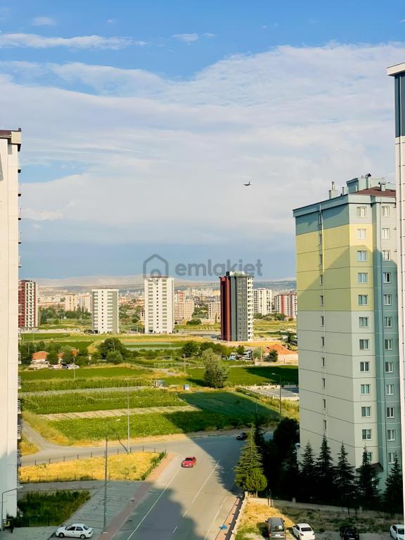 Zümrüt Mh. 3+1 Ebeveyn Banyolu Geniş Lüks Kiralık Daire 2