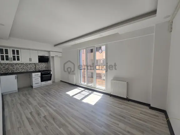Plaja Yakın Kiralık 1+1 1