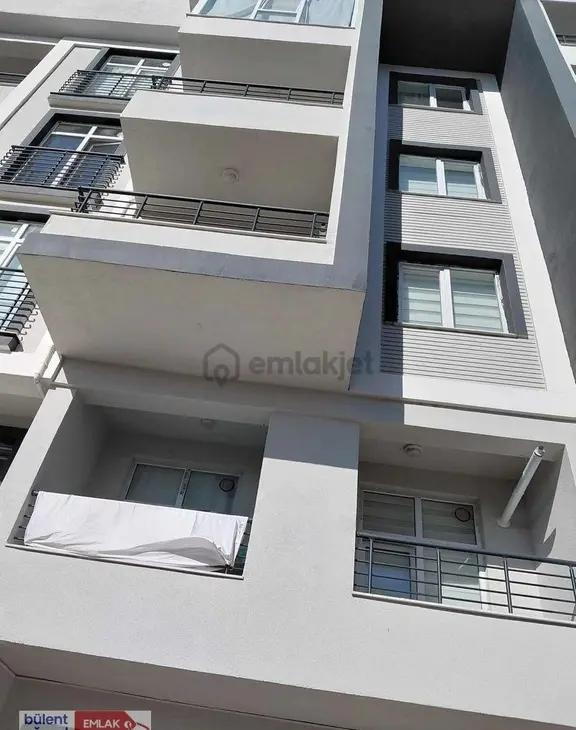 2000 Evler Mahde Hazır Kiracılı 2+1 Dubleks | 70 M² Net Satılık 2