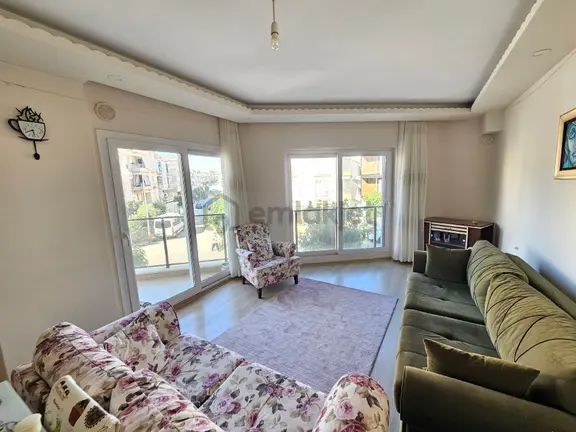 Didim Efeler Mah. Satılık Eşyalı 2+1 Ara Kat Daire 1