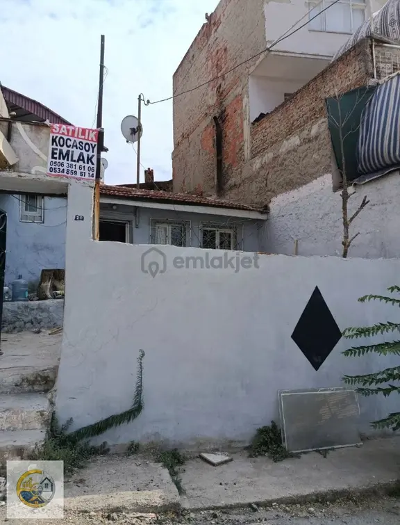 İzmir Konak Gürçeşmede Satılık Müstakil Ev 1