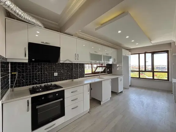 G. Yakup Satar Cad. Üzeri Önü Full Açık Park Manzaralı 3+1 1