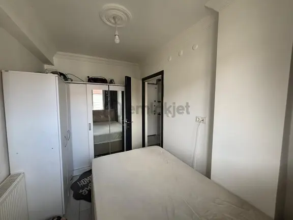 Isparta İstasyon Caddesin'de Eşyalı 2+1 Satılık Apart 1