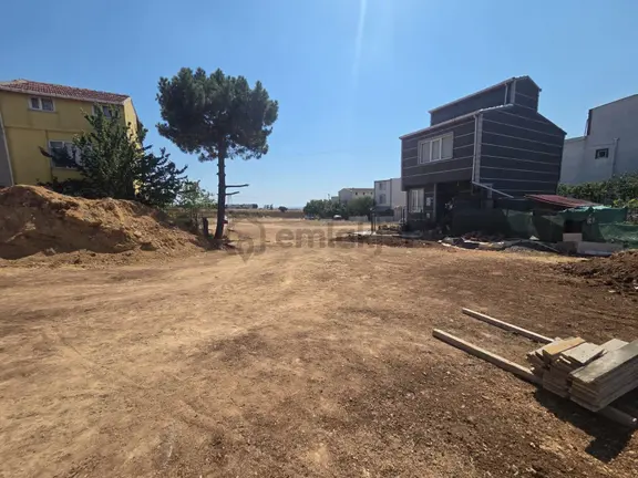 Haydar Emlaktan B.evlerde Köşe 150 M2 Villa Arsası 2
