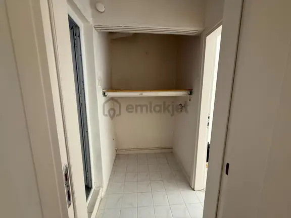 Emlak Uzmanı'ndan Fatih Yedikule'de Kiralık Bahçe Katı Daire 2