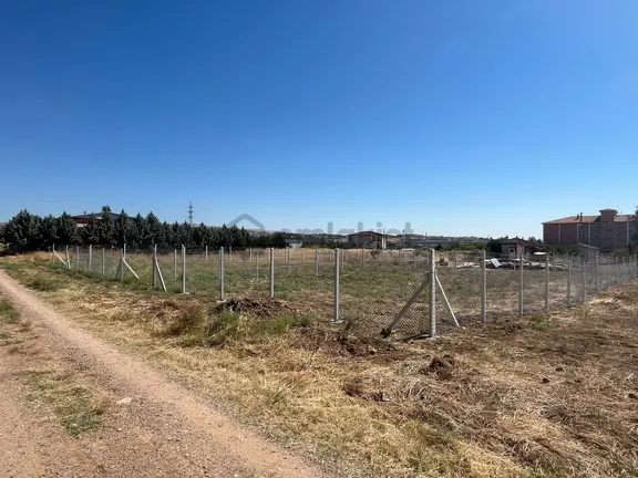 Bahşılı'da Merkezi Konumda 564 M2 Fırsat Arsa 2