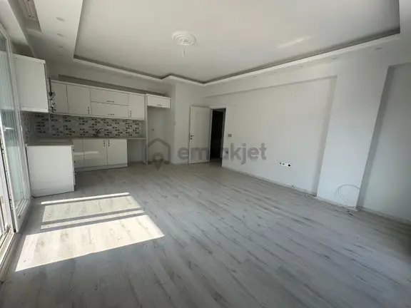 Güllük'te Merkeze Yakın Konumda Satılık 2+1 Daire 1