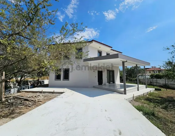 Goldhouse Dan Kiralık Denize Yürüme Mesafesinde 4+1 Müstakil Villa 1