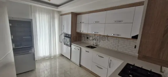 Isparta Çünür Mahallesinde Eşyalı 3+1 Kiralık Daire 1