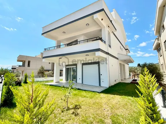 ꧁ay Emlaktan꧂güre'de Kazdağlarının Eteklerinde Doğa İçerisinde Satılık 3+1 Manzaralı Müstakil Villa 1