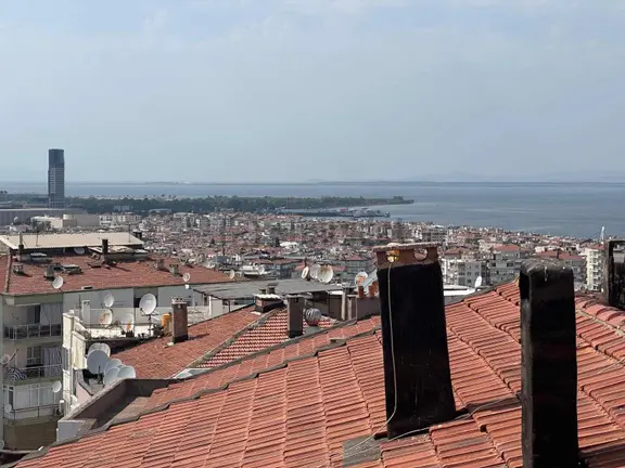 Turpa Vip'ten Ödemiş Ekmek Fırını Arkası Deniz Manzaralı Daire 2