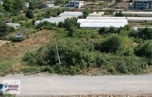Kadıköy'de Müstakil Yaşam İçin Fırsat: 466 M² Köşe Villa Arsası 2