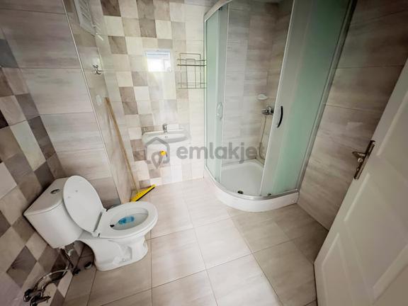 Segup Furkan'dan Tramvayın Altında Yüksek Giriş Kiralık 1+1 2
