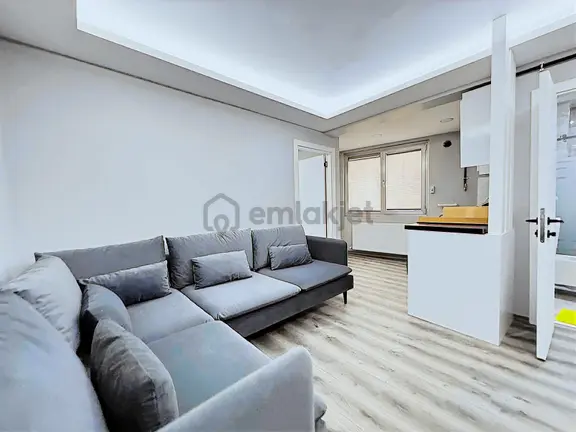 Muhteşem Konum Cadde Üzeri 1+1 Full Sıfır Eşyalı Kiralık Daire 2