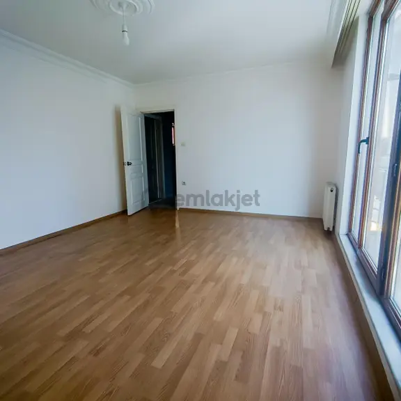 El Es Gayrimenkul'den Nurtepe'de 1+1 Kiralık Daire 2