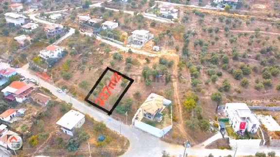 Selçuk Belevi 337 M2 İmarlı Müstakil Parsel 1