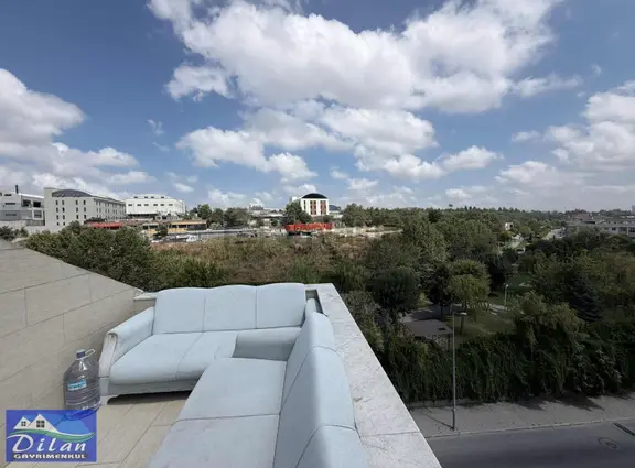 Aile Apartmanında Cadde Üzeri 3+1 Kiralık Dublex Daire 2