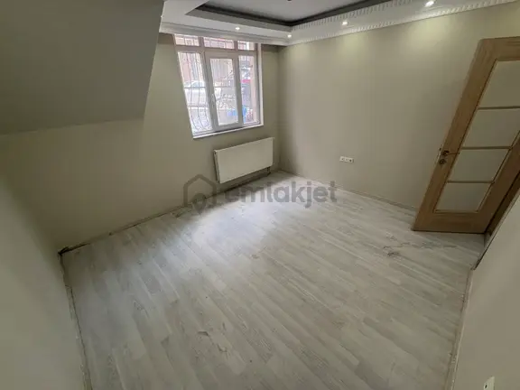 Aydın İnş Esentepe Mah 2+1 70m2 Bahçe Kat 2