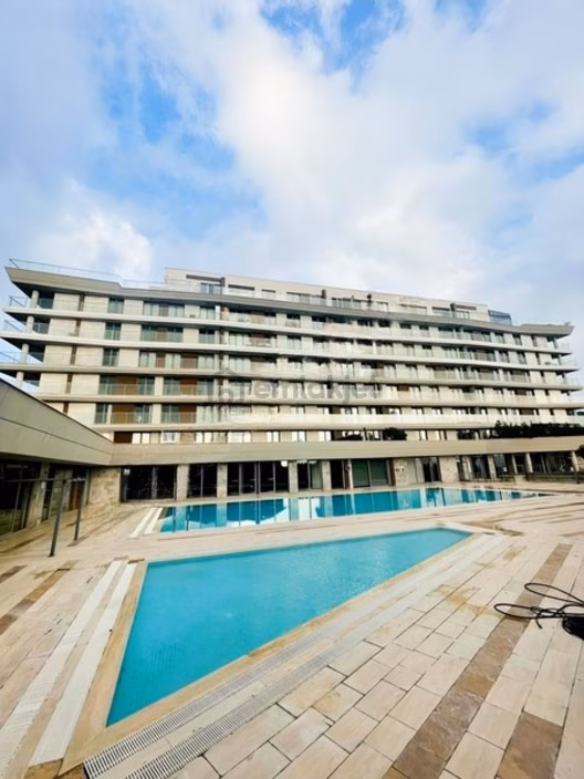 Asmalı Bahçeşehir Tek Satılık 2+1 K.mutfak Emsalsiz Daire