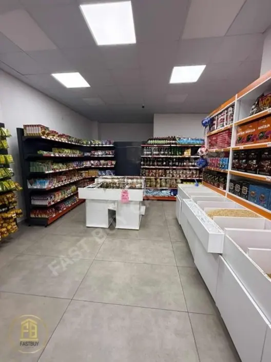 Menemen Kurumsal Kiracılı 190 M2 Satılık Dükkan 2