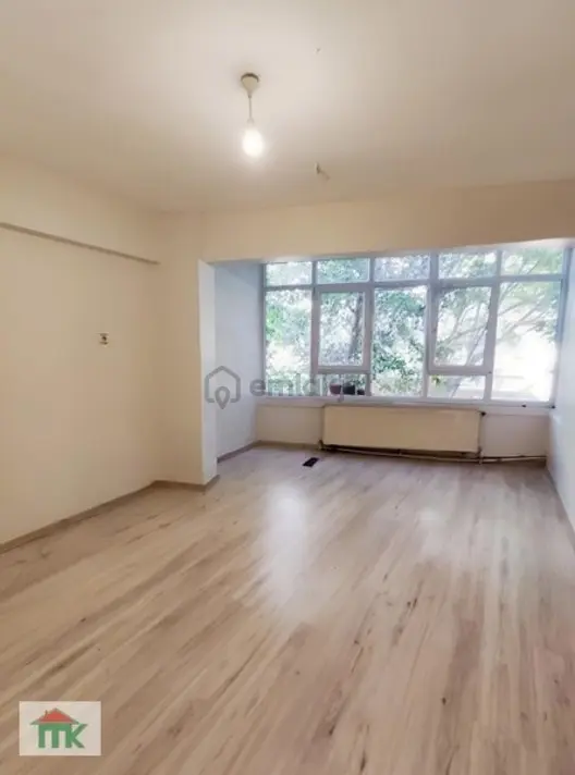 Mk Gayrimenkul'den Emek Caddesi Üzerinde 2+1 Satılık Daire 1