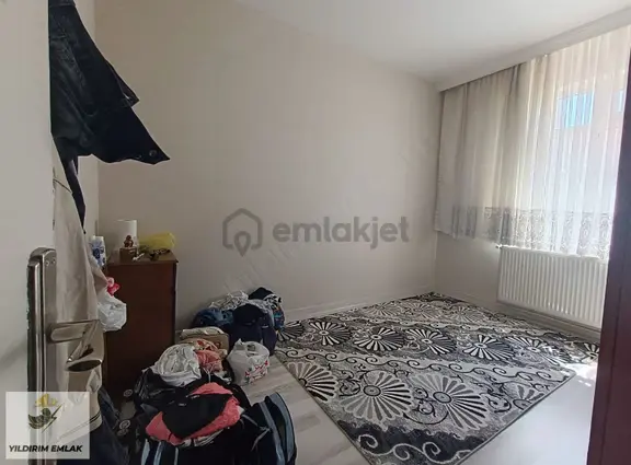 Yıldırım Emlak'tan Zaferde 3+1 Ara Kat Yol Cepheli Daıre 2