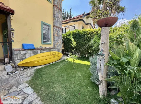 Fethiye Çiftlik Mahallesinde Ortak Havuzlu, Bahçeli 3+1 Villa 2