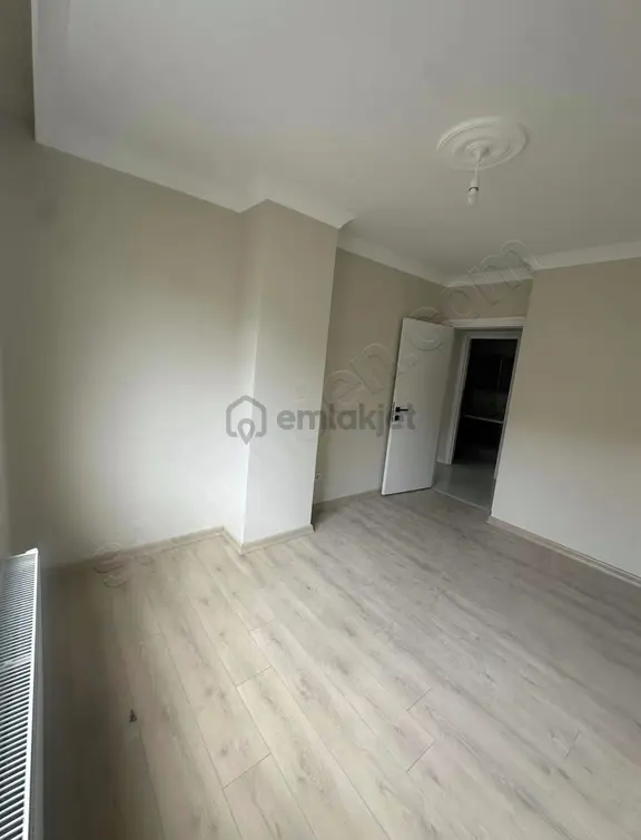 Sultanbeyli Ağrı Caddesinde 90 M² Brüt, 80 M² Net 2+1 Daire 2