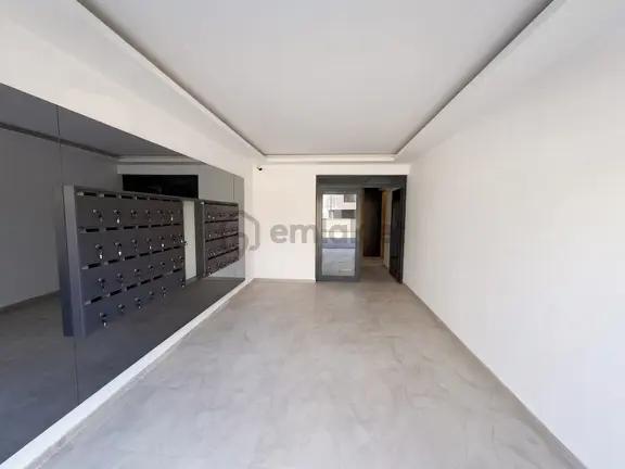 Emlak Mülk'ten Atayurt Mh 2 Bloklu Sitede Kiralık 2+1 Daire 2