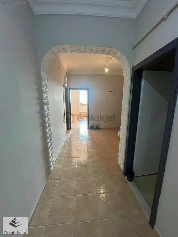 Piramit Gm'den Yenişehir'de Tertemiz Kiralık Daire 2