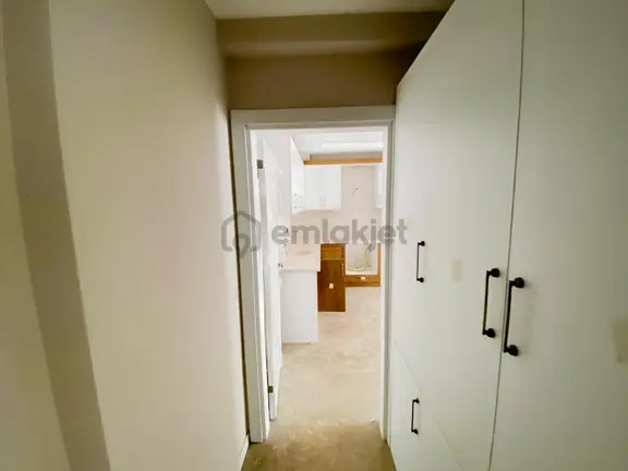 Söke Yenikent'te Çift Havuzlu Sitede Kiralık Sıfır 2+1 Daire 2
