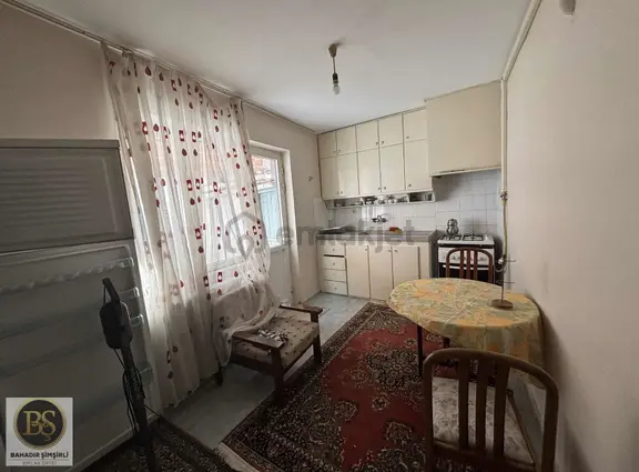 Tahir Ün Caddesi Yakını Eşyalı Kiralık 2+1 Daire 1