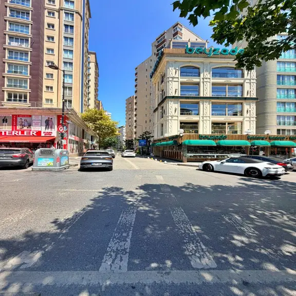 Cumhuriyet Mah'de Metrobüse 5'dk Satılık 3+1 Daire 1