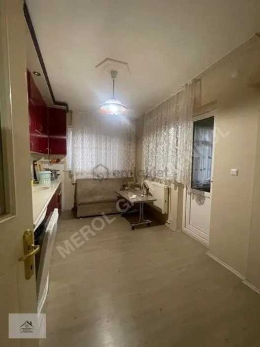 Kütahya Merkez'de Satılık 3+1 Daire (120m², Zemin Kat) 2