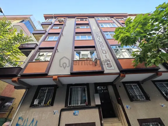 Aileye Memura Mevlana Camii Yakını 5+1 Kiralık Dublex 1