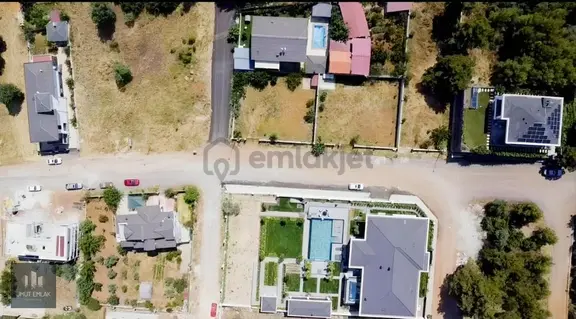 Şirinköy'de Satılık Mükemmel Arsa 1