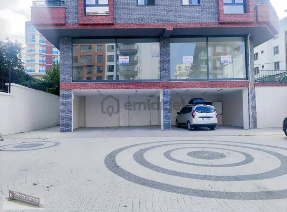 Samandıra Merkezde Ulus Caddesi Üzerinde Kiralk Prestijli Dükkan 1