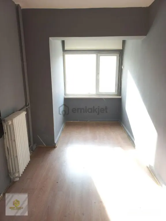 Hoşnudiye Mah. İsmet İnönü 1 Cad. Üstünde Porsuk Manzaralı Teraslı Kiralık 2+1 Ofis İşyeri 1