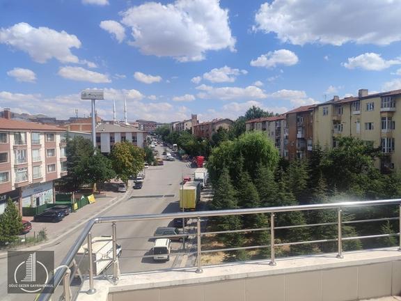 Oğuz Gezer'den Malazgirt Cad Altınpark Yakın Kiralık 6+1 Dublkes 2
