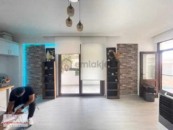 Muğla Güllük Satılık Merkezi Konumda Bahçe Katı Daire 1