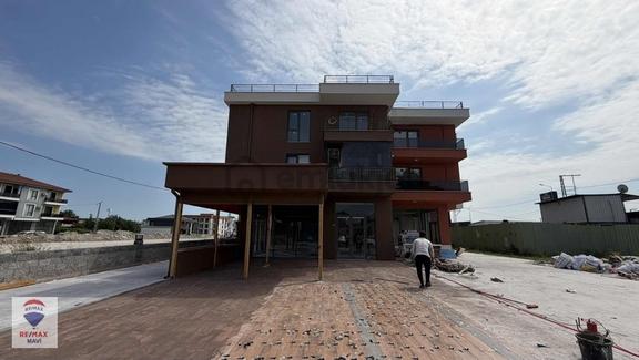 Remax Mavi'den Arifiye Hanlıköy Mah.'de Satılık 2+1 Daire 1