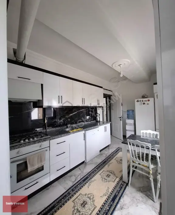 Çayırova Emekte Prestijli Yaşam | 180 M² Net | Şömineli Lüx 4+1 1