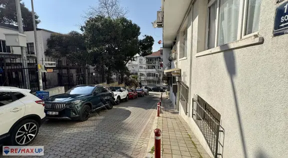 Göztepe 106 Sk'da Deniz Manz. 3+1 Tadilatlı Kiralık Daire 2