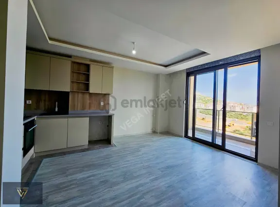 Antalya Şehir Hastanesine Yakın Havuzlu Site İçinde Sıfır 1+1 1