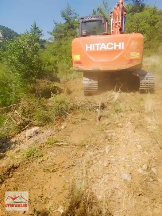 Kuyucak'ta Değer Kazanacak Toprak 10.481 M² Tarla Ve Fıstıklık 2