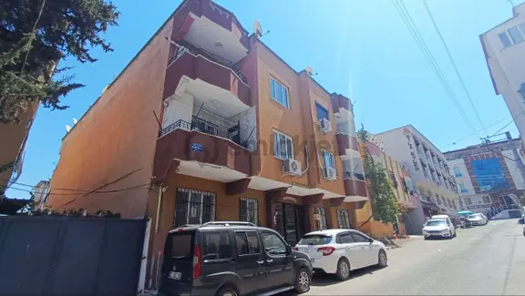 Repa Gayrimenkul Tayfun Gültoplayan'dan Yeditepe'de Bahçeli 3+1 1