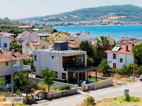 Ayvalıkta 5+1 Tripleks Müstakil Villa Havuz Sauna Güneş Enerji 2