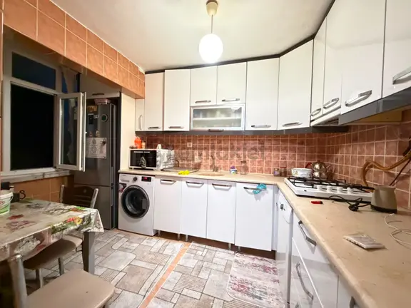 Şehzadelerde 3+1 135m2 Ful.öz Uygun Fiyatlı Aradığınız Satılık 2